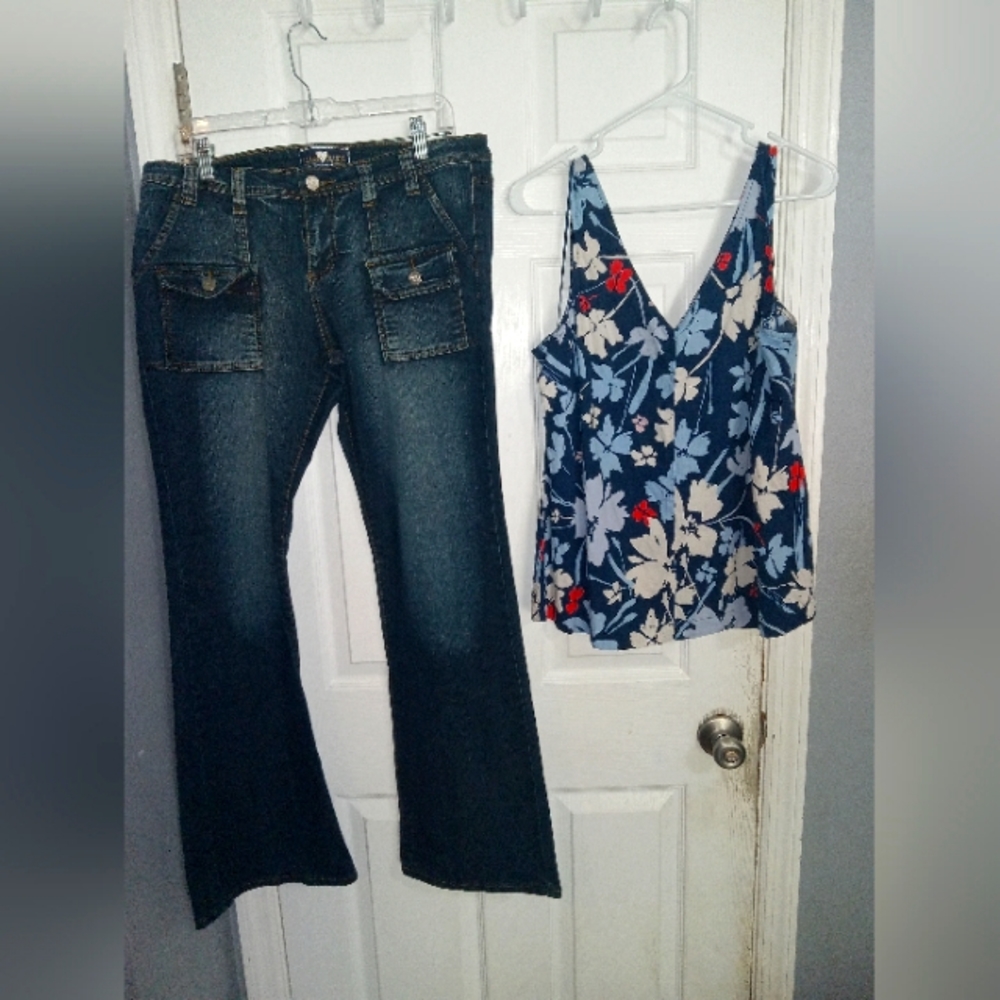 Luxury Blues jeans sz 11. top/shirt/ blouse Time and True floral linen medium